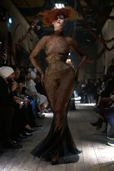 Look 8